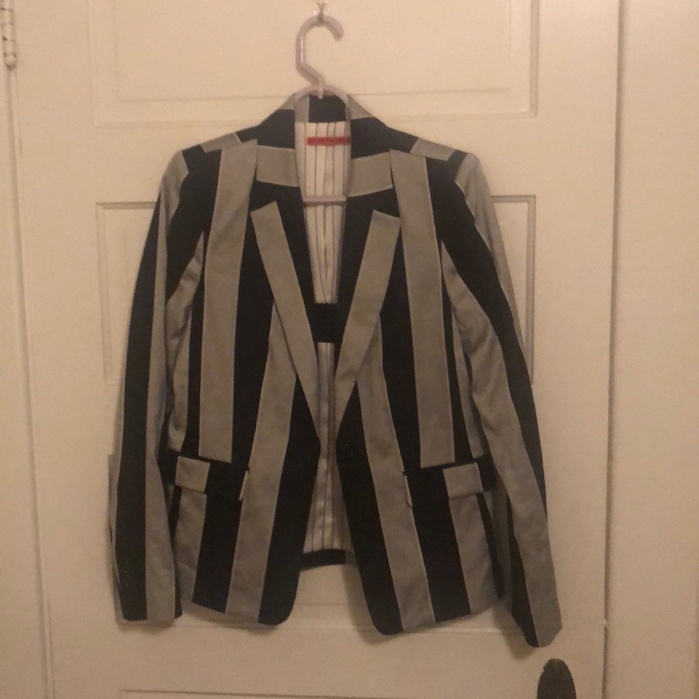 Alice + Olivia “Elyse” Blazer in Striped